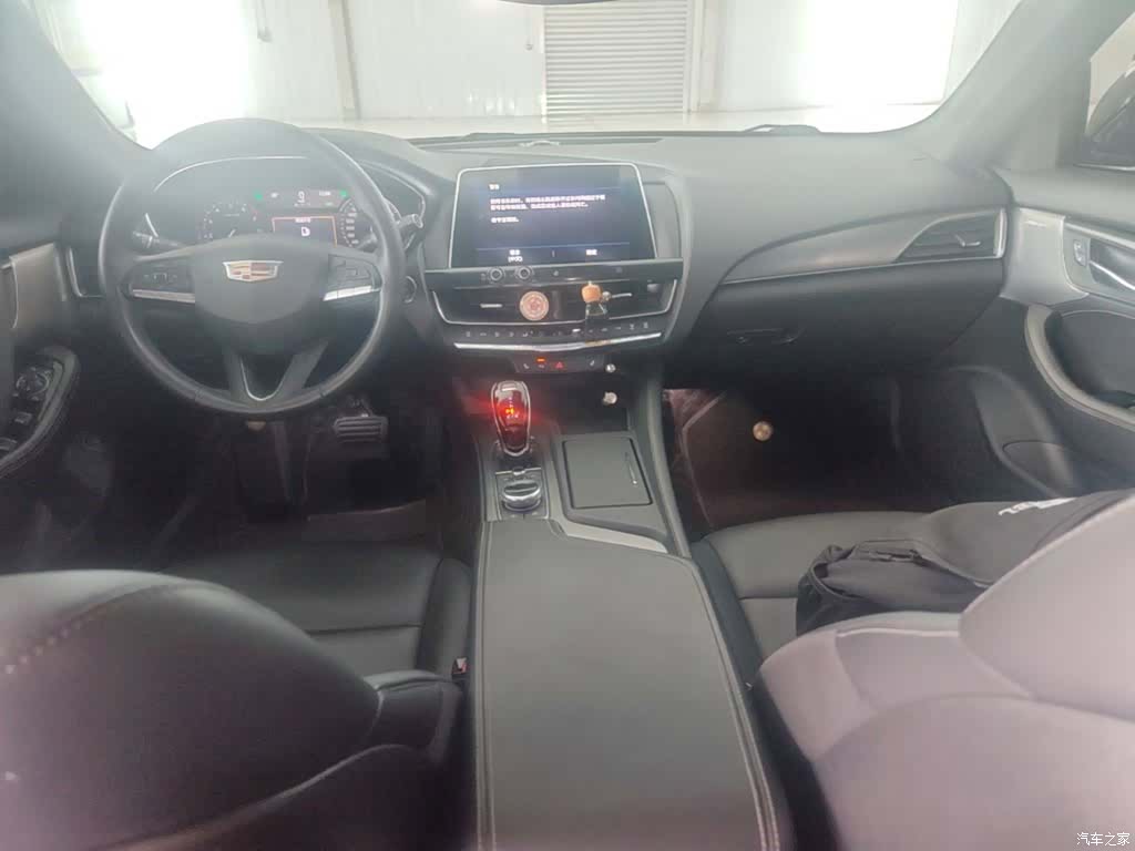 Cadillac CT5, 2021 10