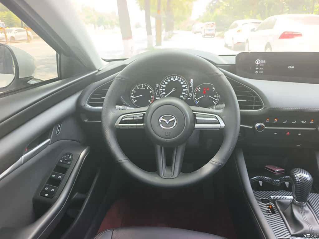 Mazda Mazda3, 2024 7