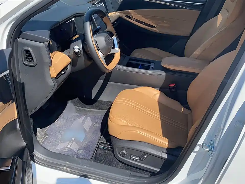 Geely Galaxy Galaxy L7