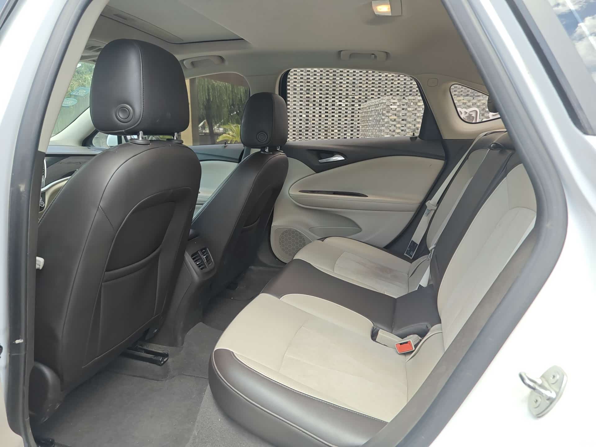 Buick Verano, 2016 12