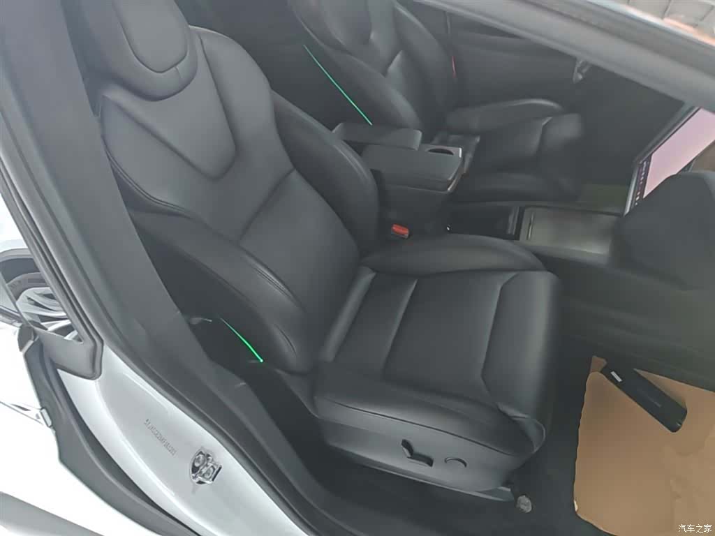 Tesla Model X, 2019 25