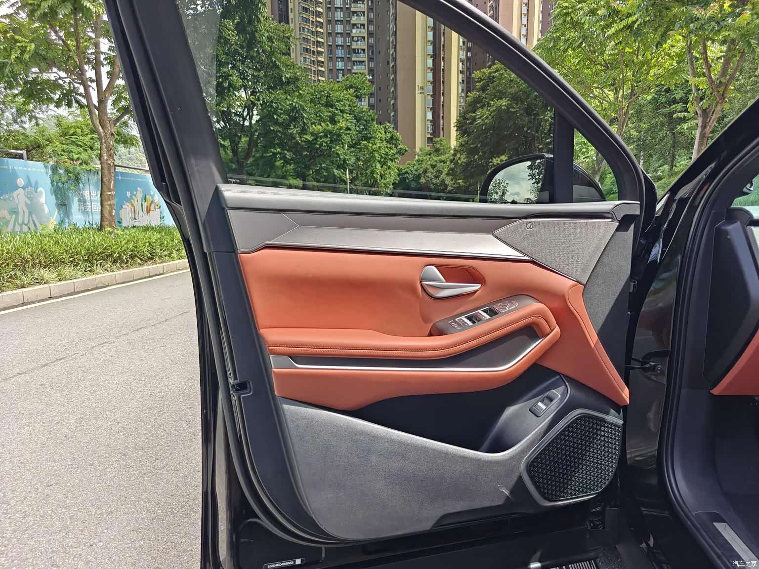 BYD Tang, 2025 15