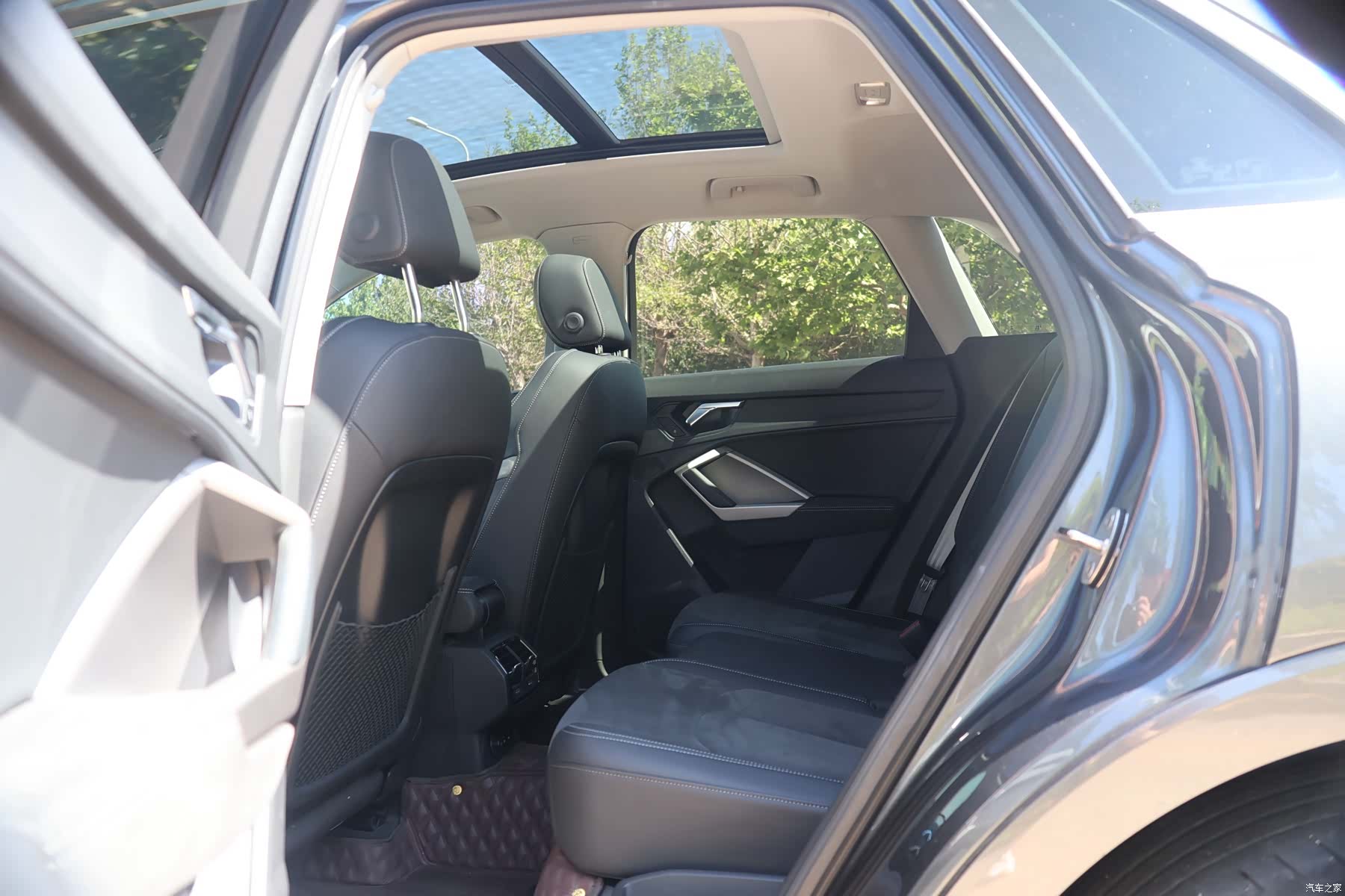 Audi Q3, 2022 15