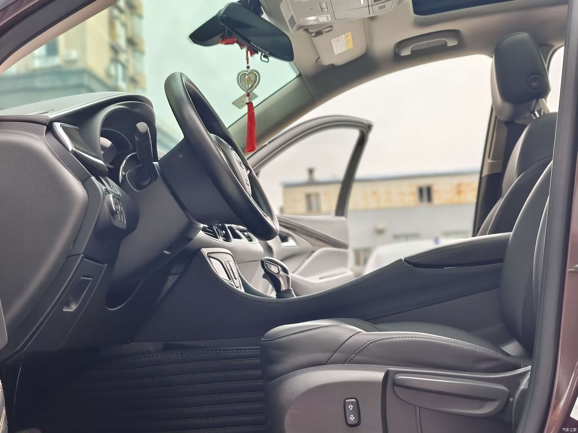 Buick Envision Plus, 2019 13