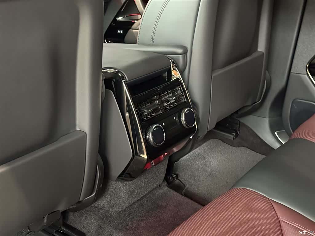 Land Rover Range Rover, 2026 19