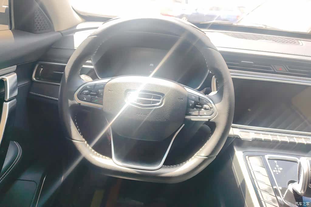 Geely Boyue, 2020 15