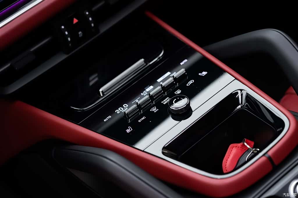 Porsche Cayenne, 2024 15