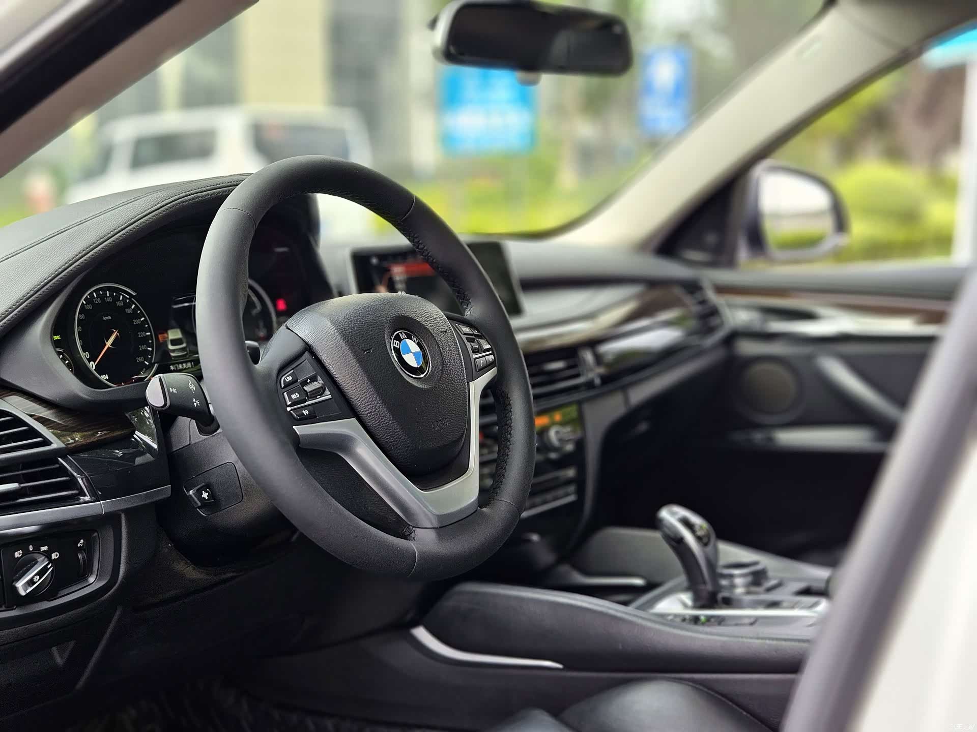 BMW X6, 2015 16