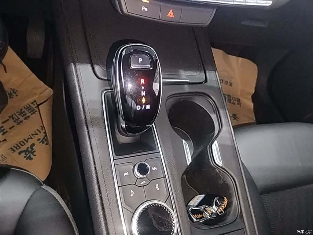 Cadillac XT4, 2022 14