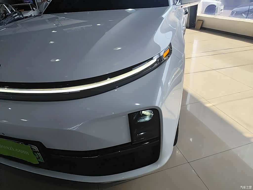 Li Auto L7, 2023 24