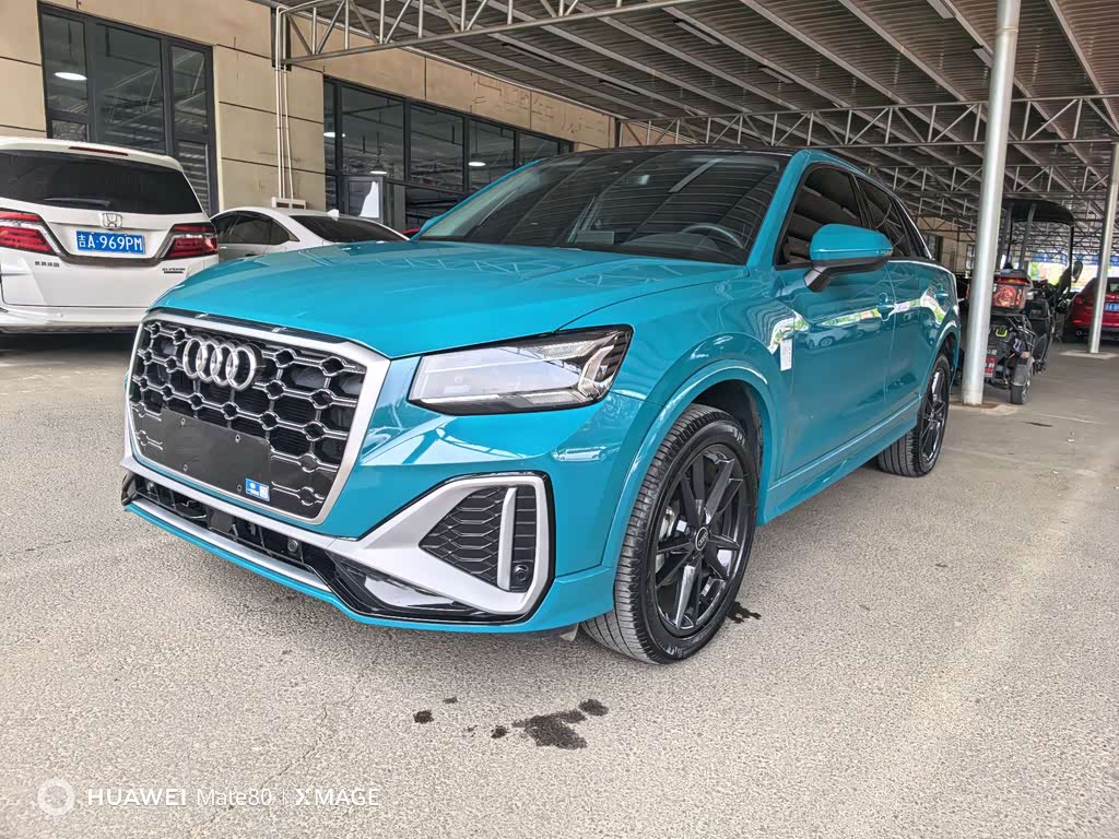 Audi Q2L