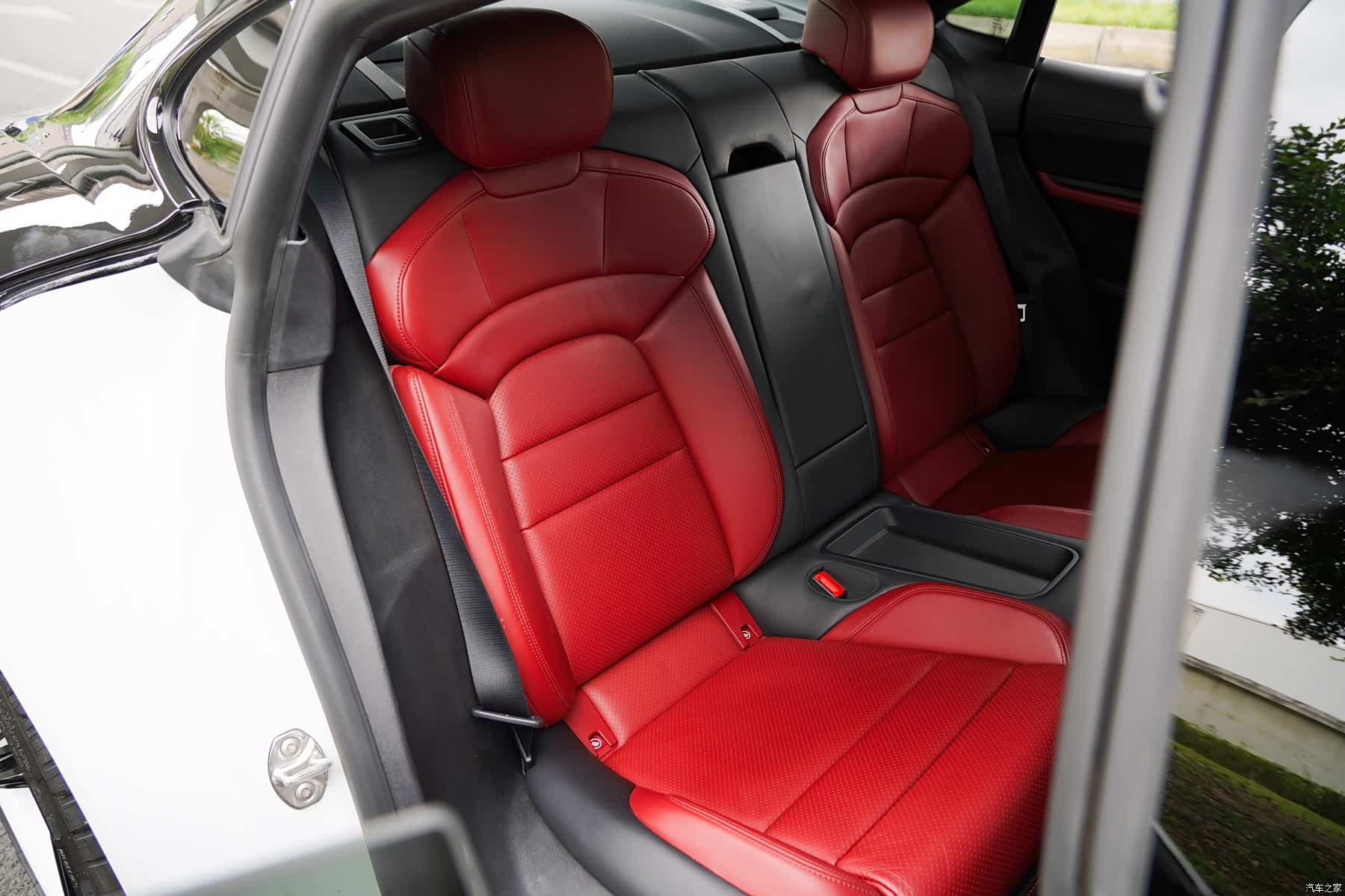Porsche Taycan, 2020 12