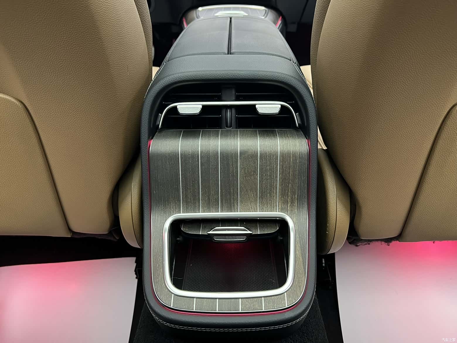 Mercedes-Benz E-Class, 2024 12