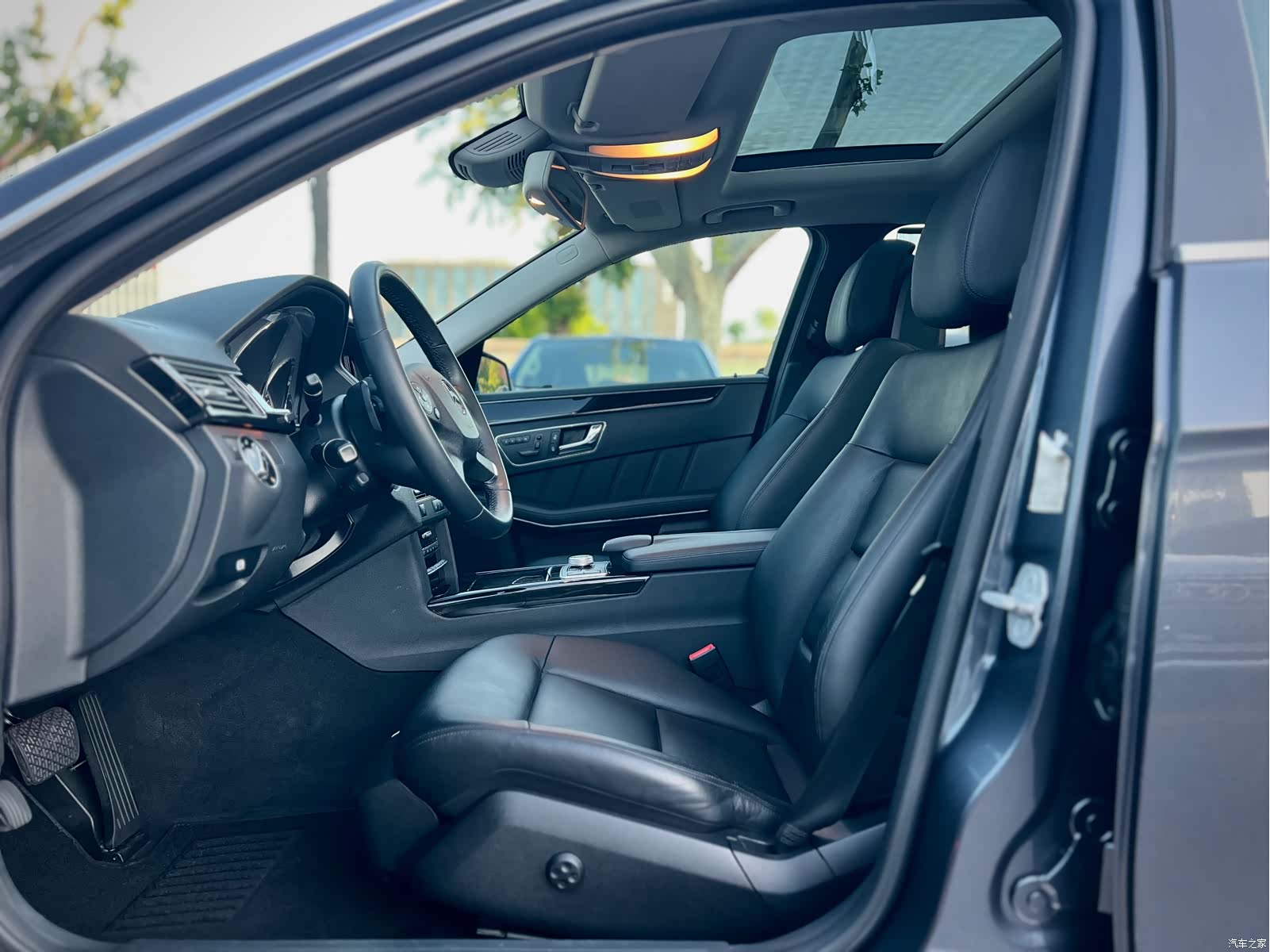 Mercedes-Benz E-Class, 2011 36