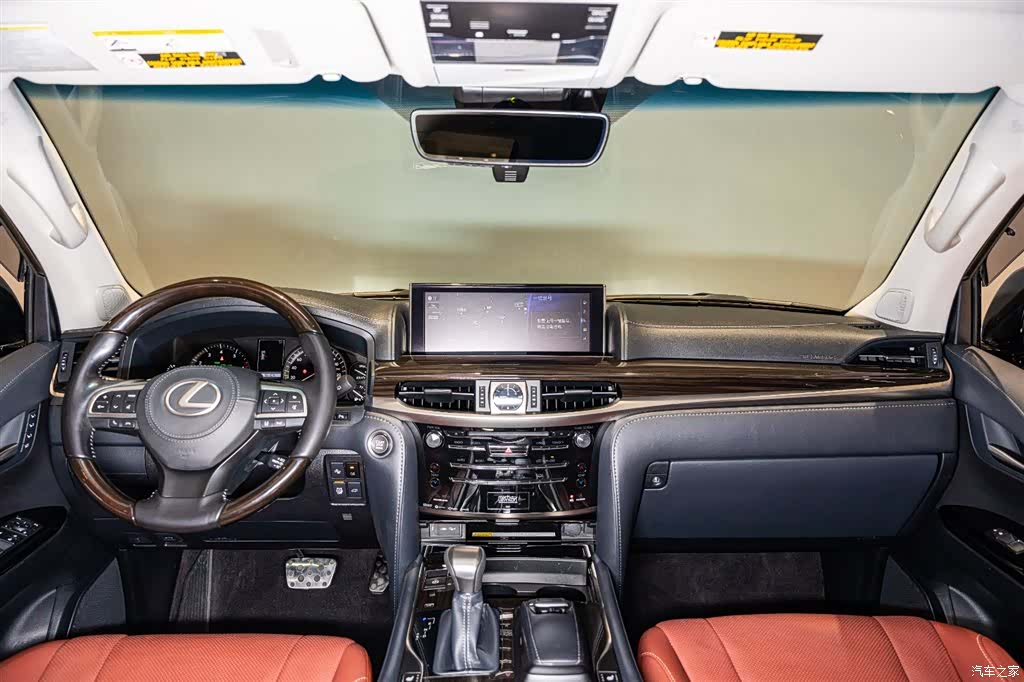 Lexus LX, 2022 11