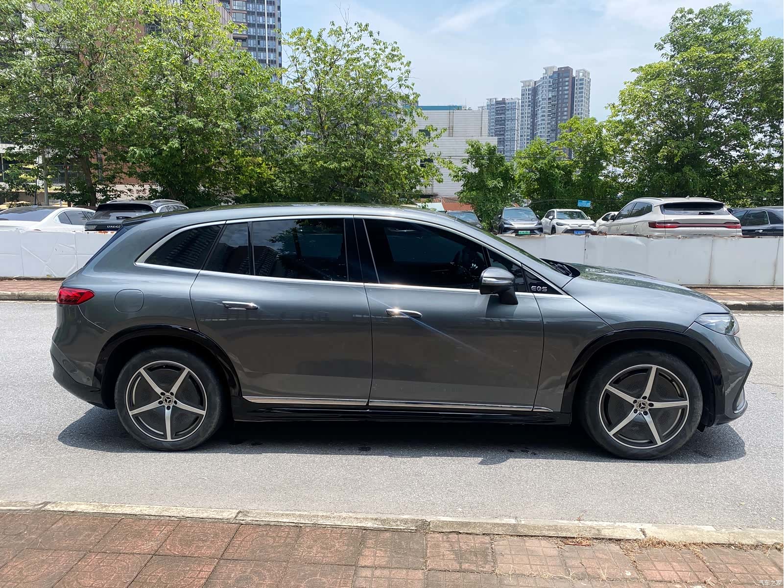 Mercedes-Benz EQS, 2023 8