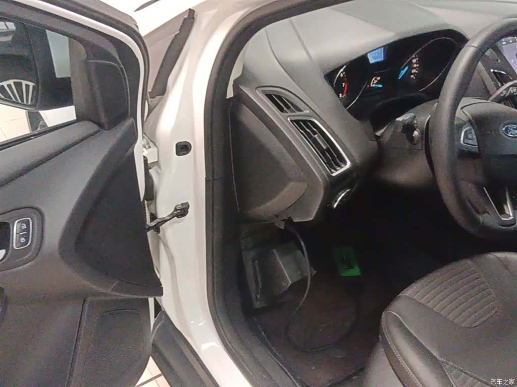 Ford Focus, 2015 16