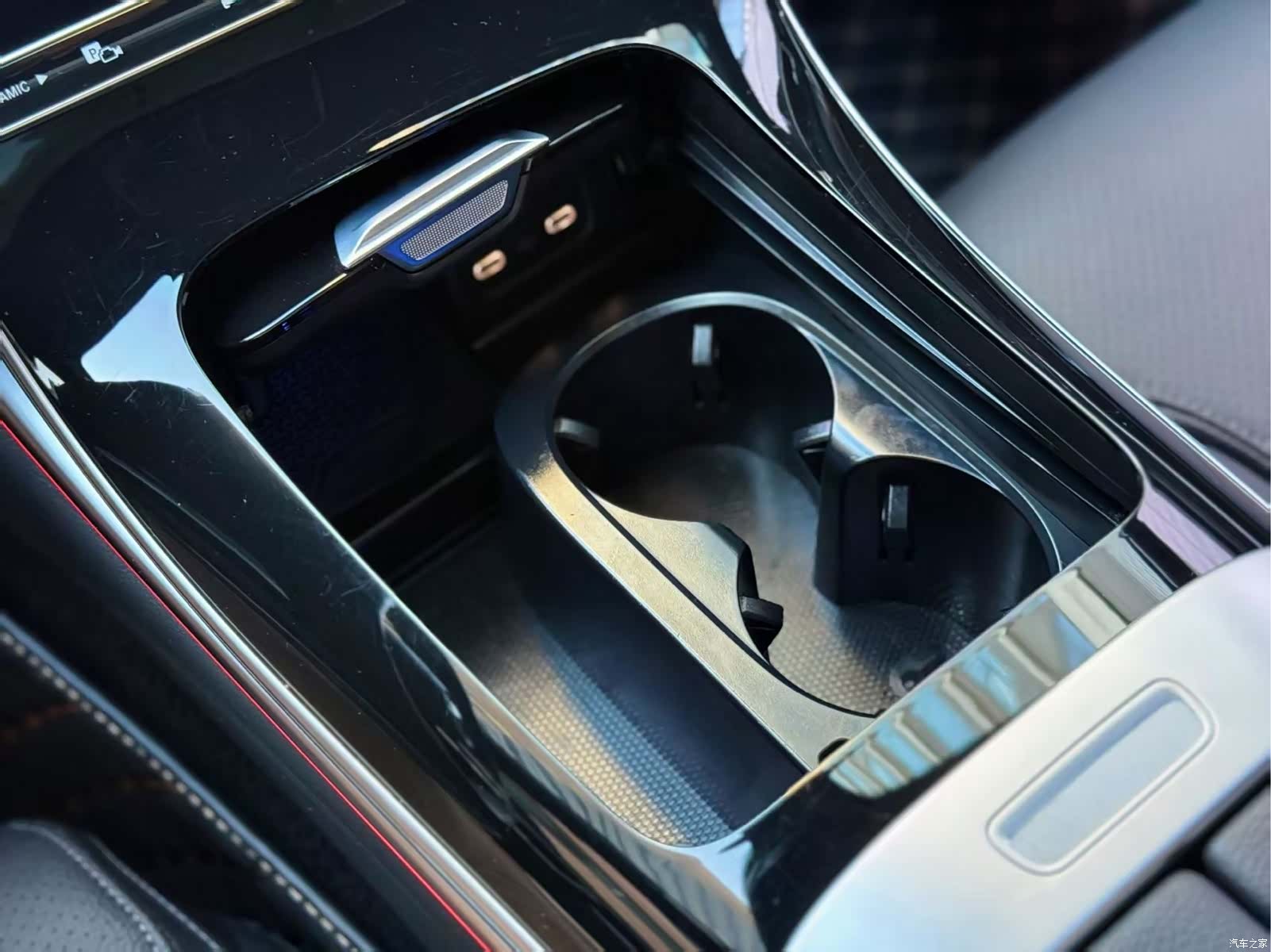 Mercedes-Benz C-Class, 2023 16