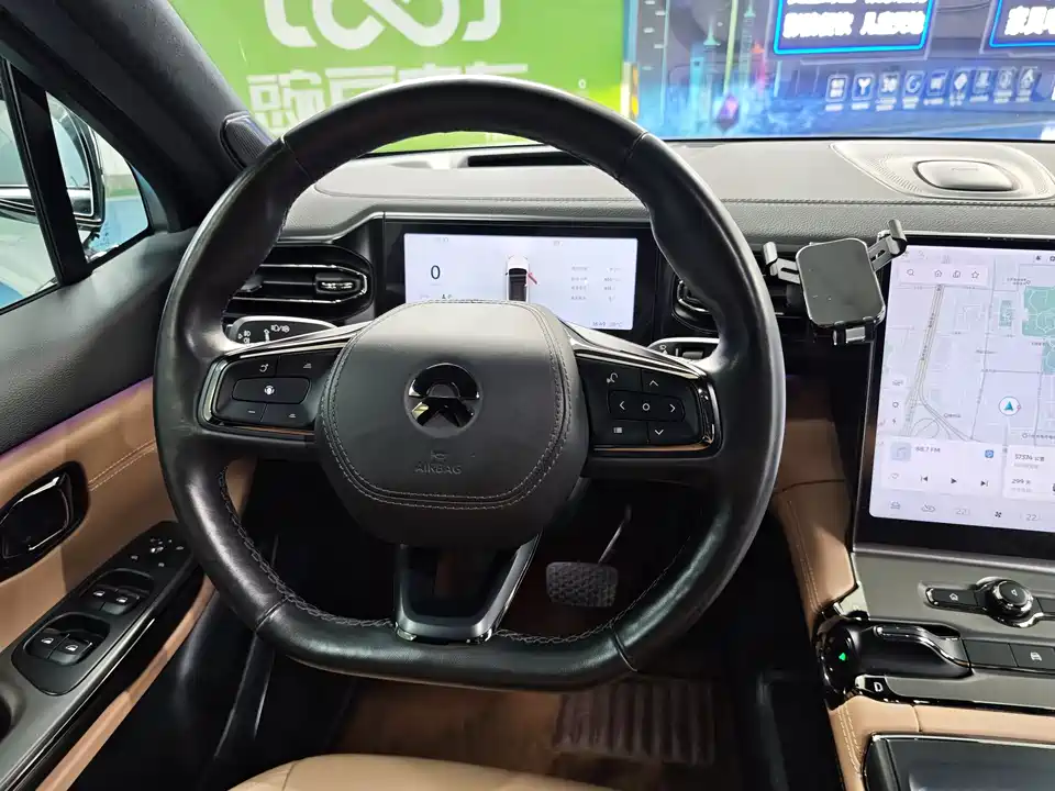 NIO ES6