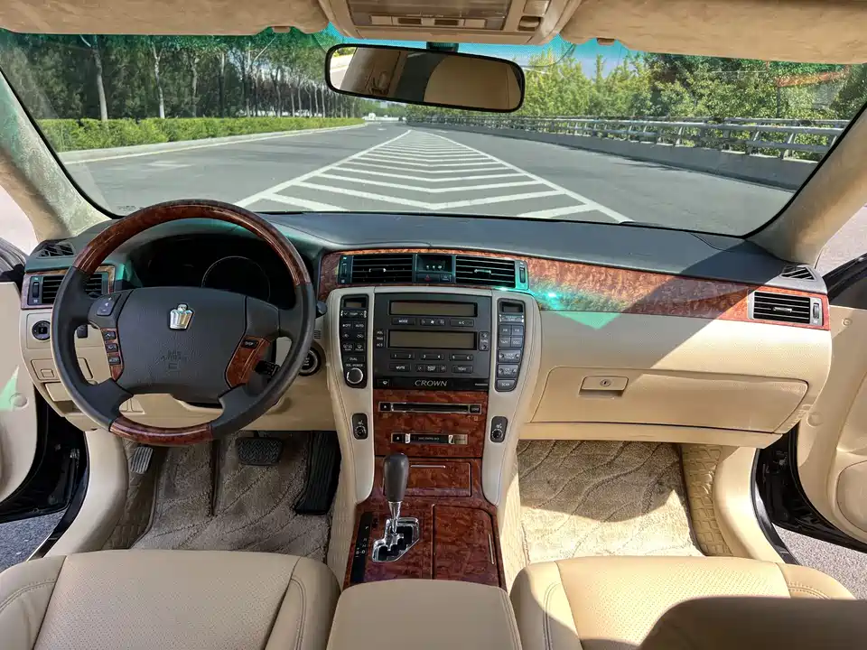 Toyota crown Toyota crown