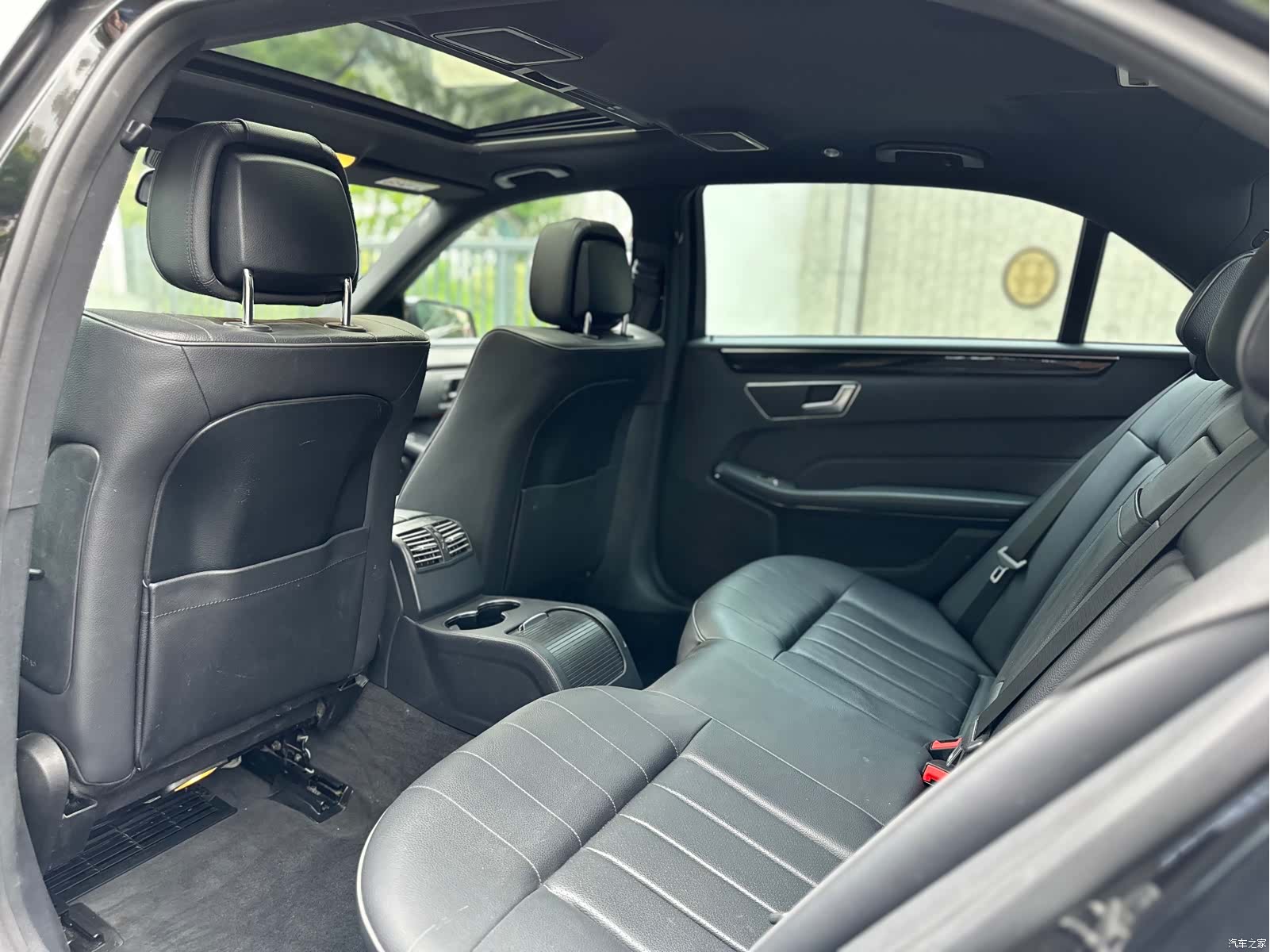 Mercedes-Benz E-Class, 2015 9