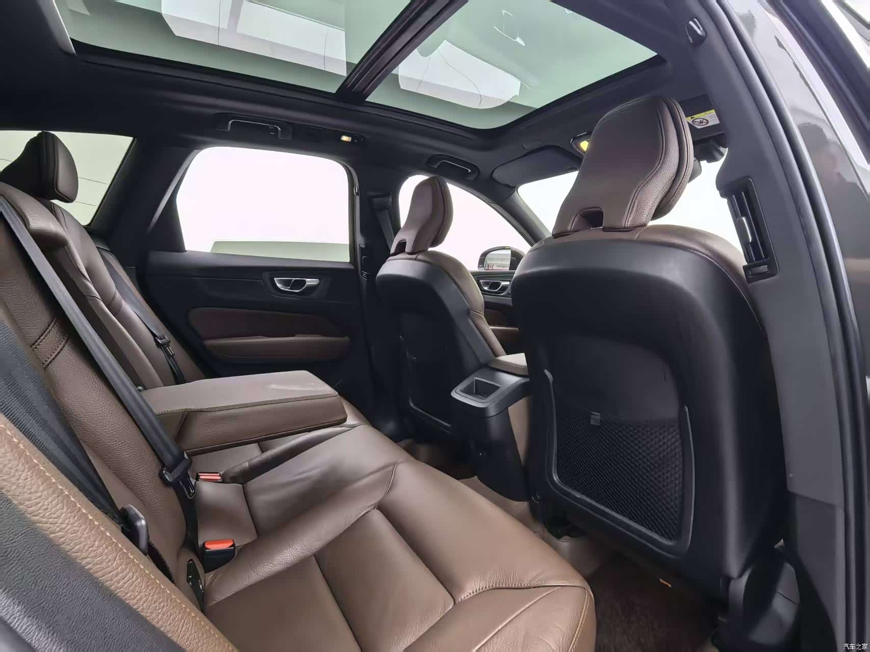 Volvo XC60, 2022 8