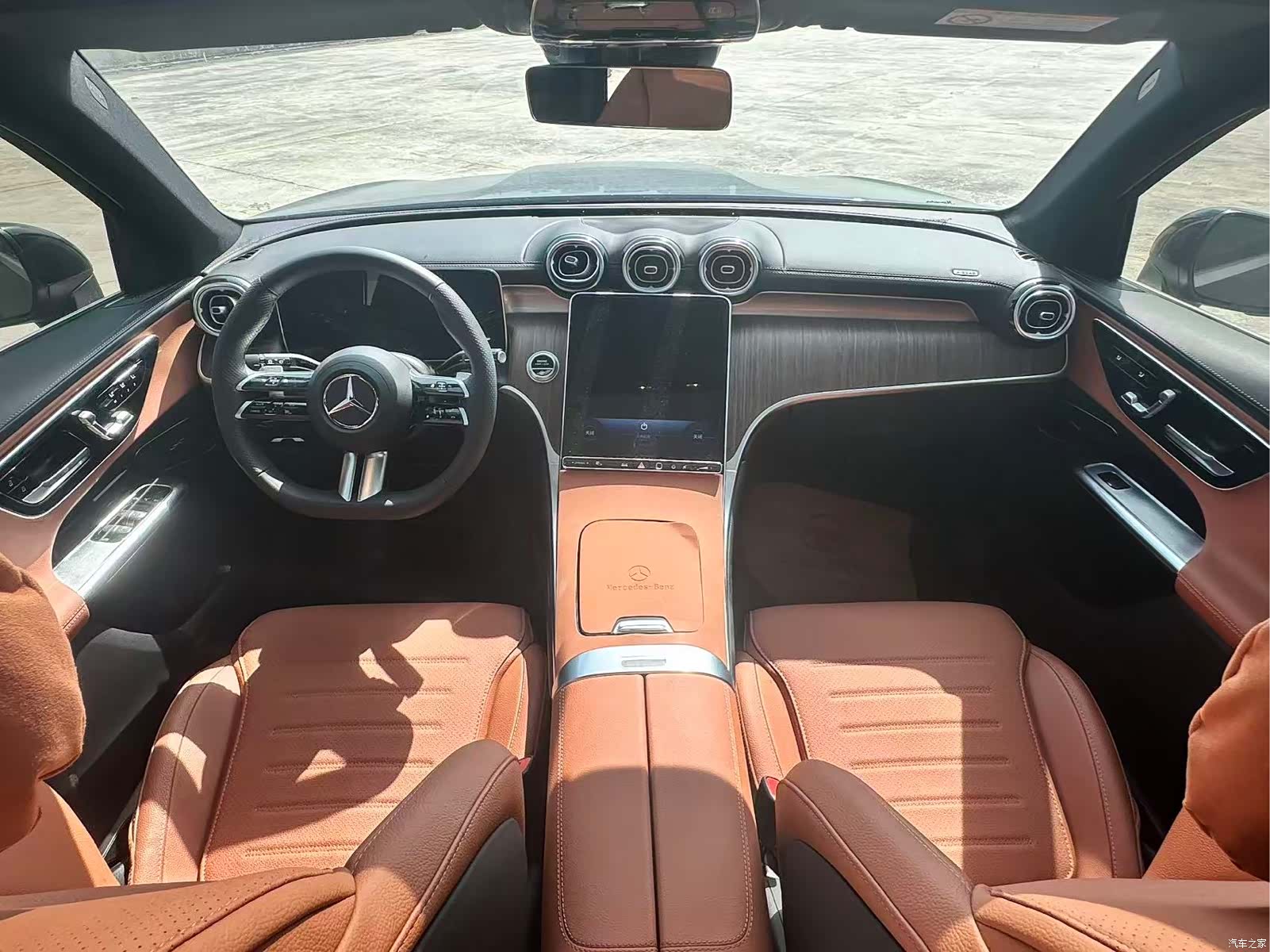 Mercedes-Benz GLC, 2025 9