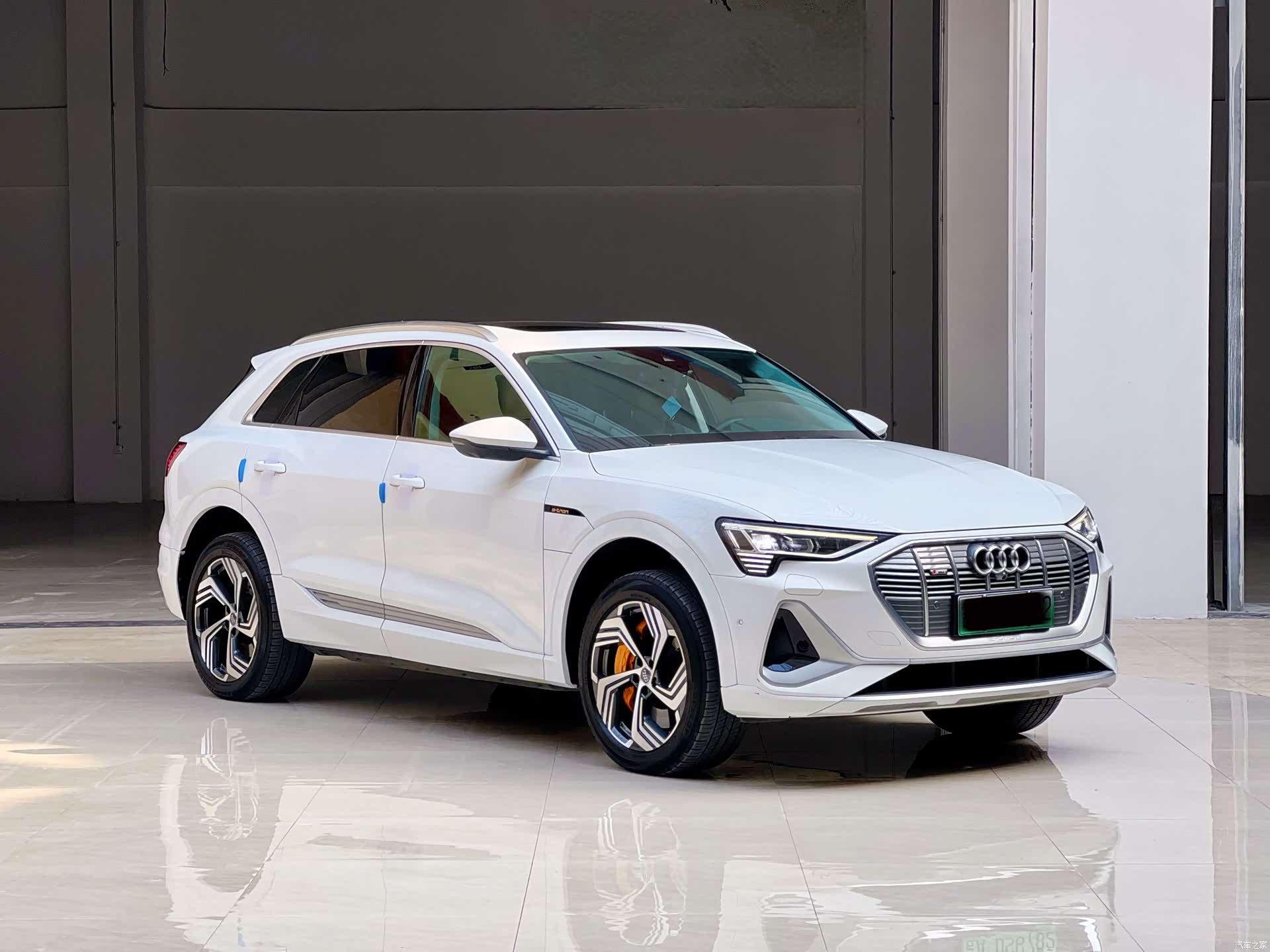 Audi e-tron, 2022 3