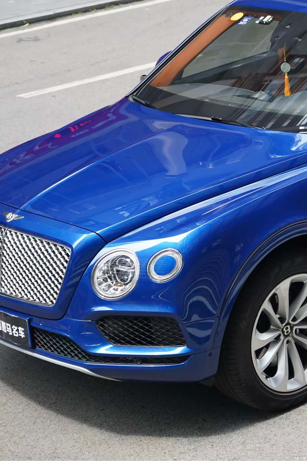 Bentley Bentayga, 2017 15