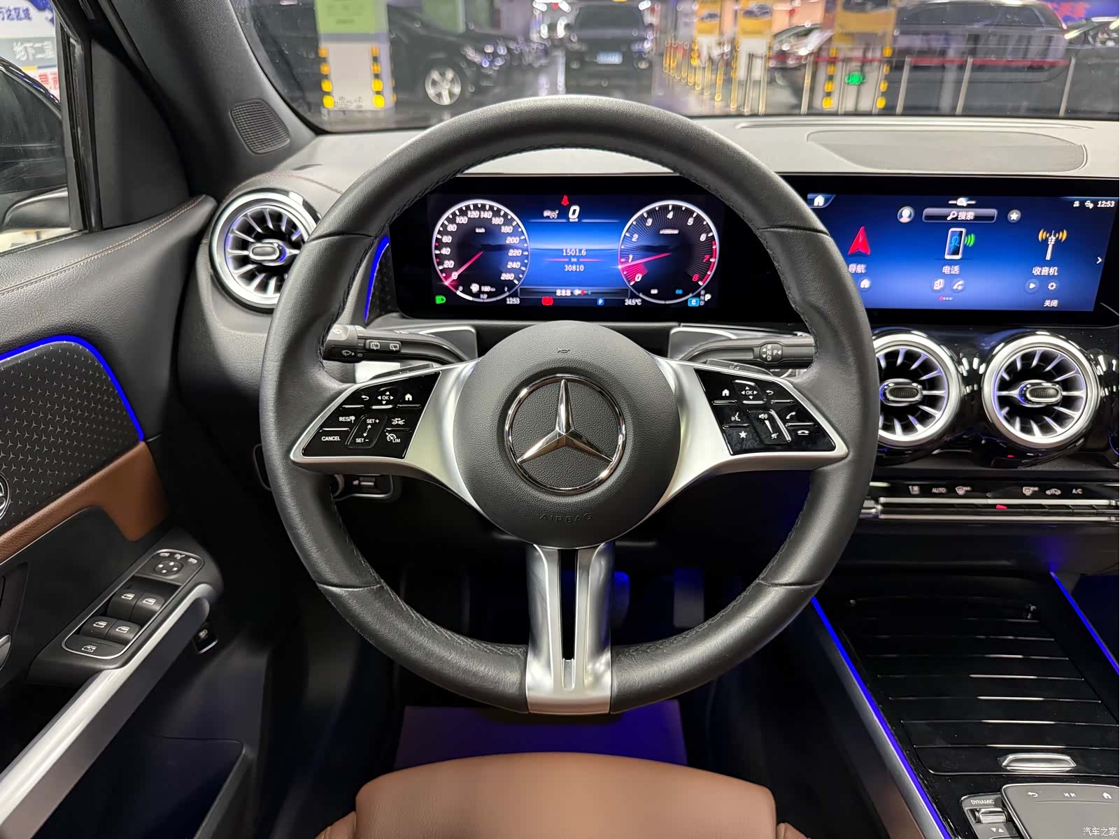 Mercedes-Benz GLB, 2024 10