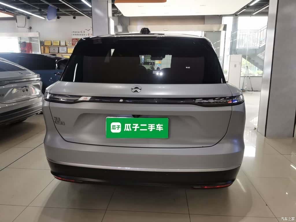 NIO ES8, 2023 6