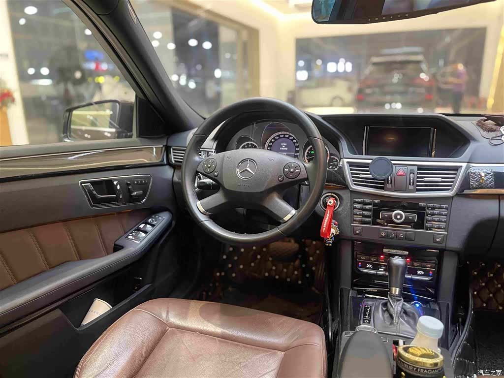 Mercedes-Benz E-Class, 2012 11