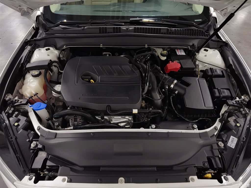 Ford Mondeo, 2014 6