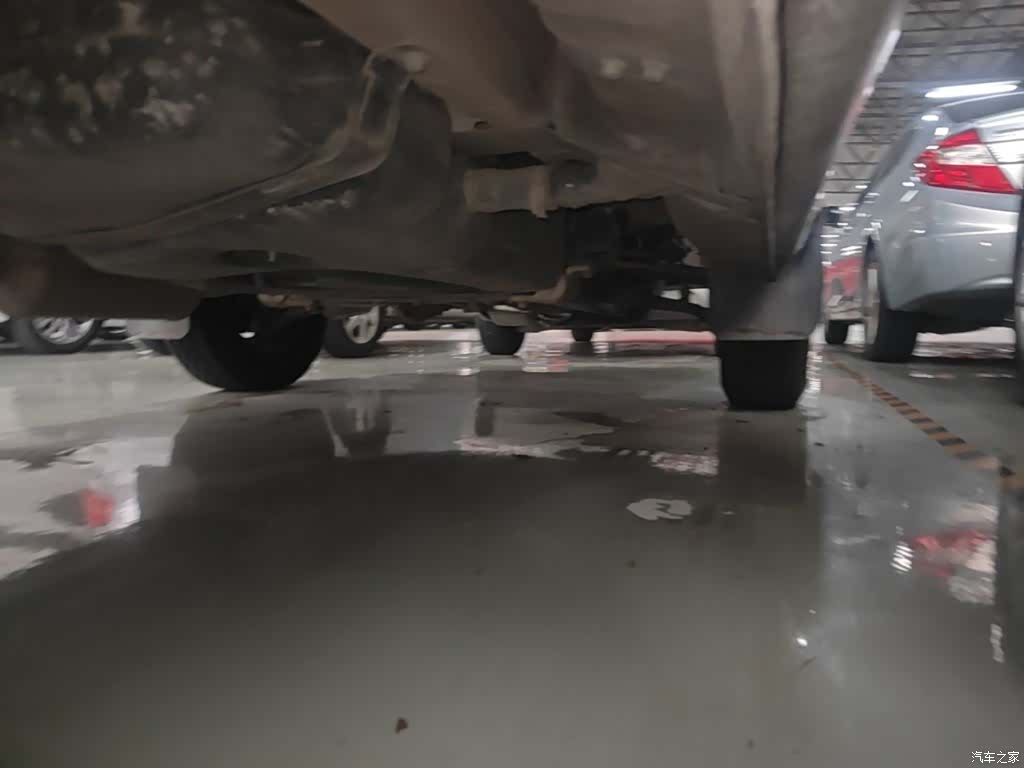 Maxus V80, 2023 21
