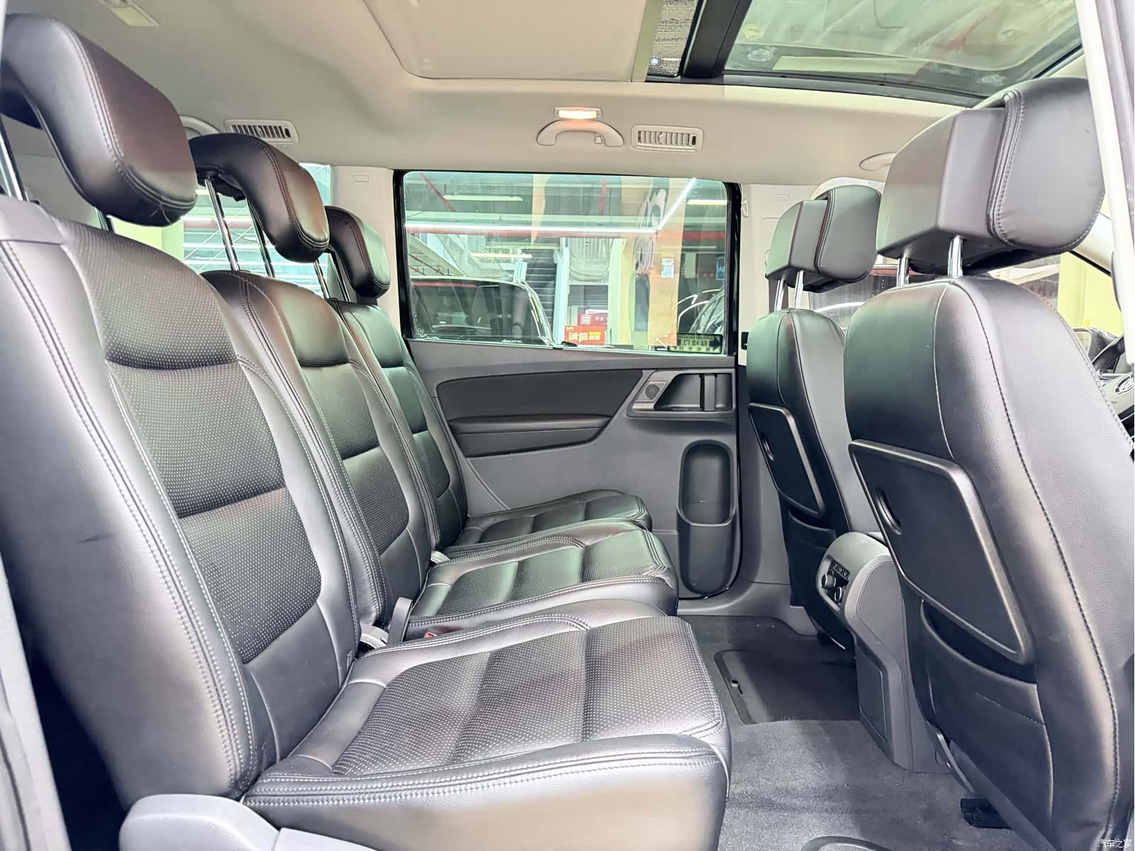 Volkswagen Xia, 2018 10