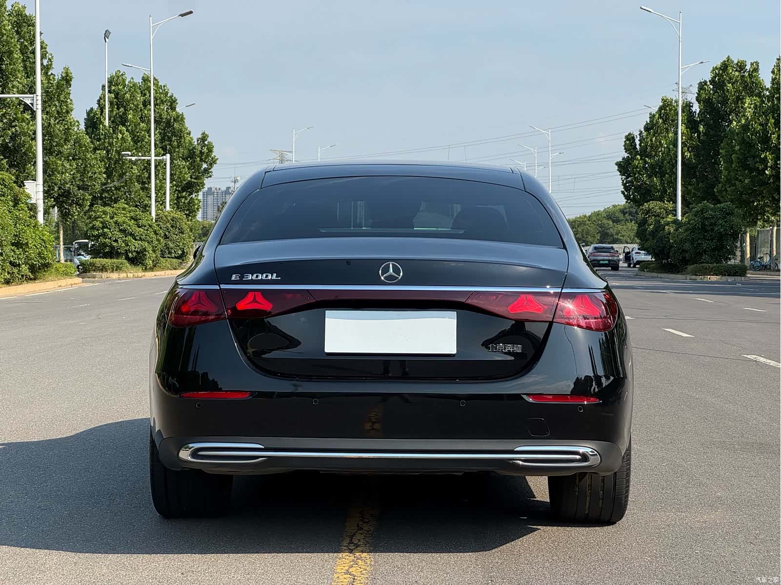 Mercedes-Benz E-Class, 2024 8
