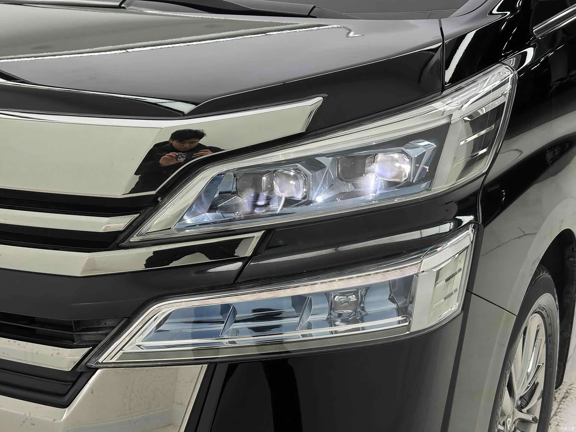 Toyota Alphard, 2019 25