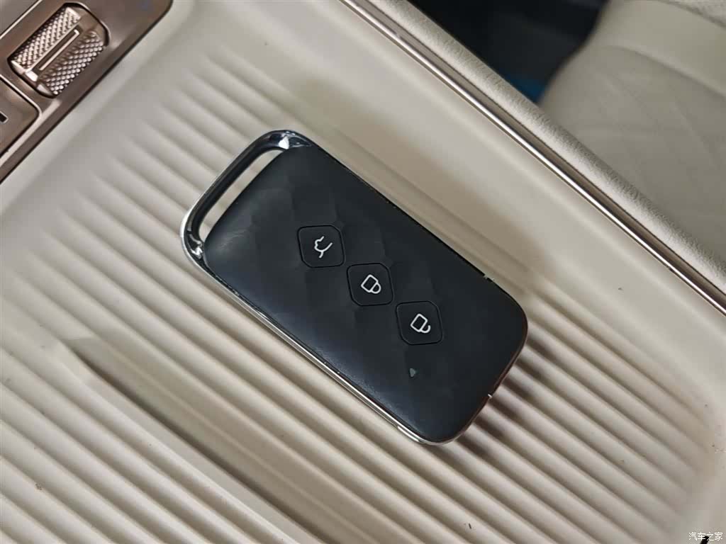 Wuling Starlight, 2024 9
