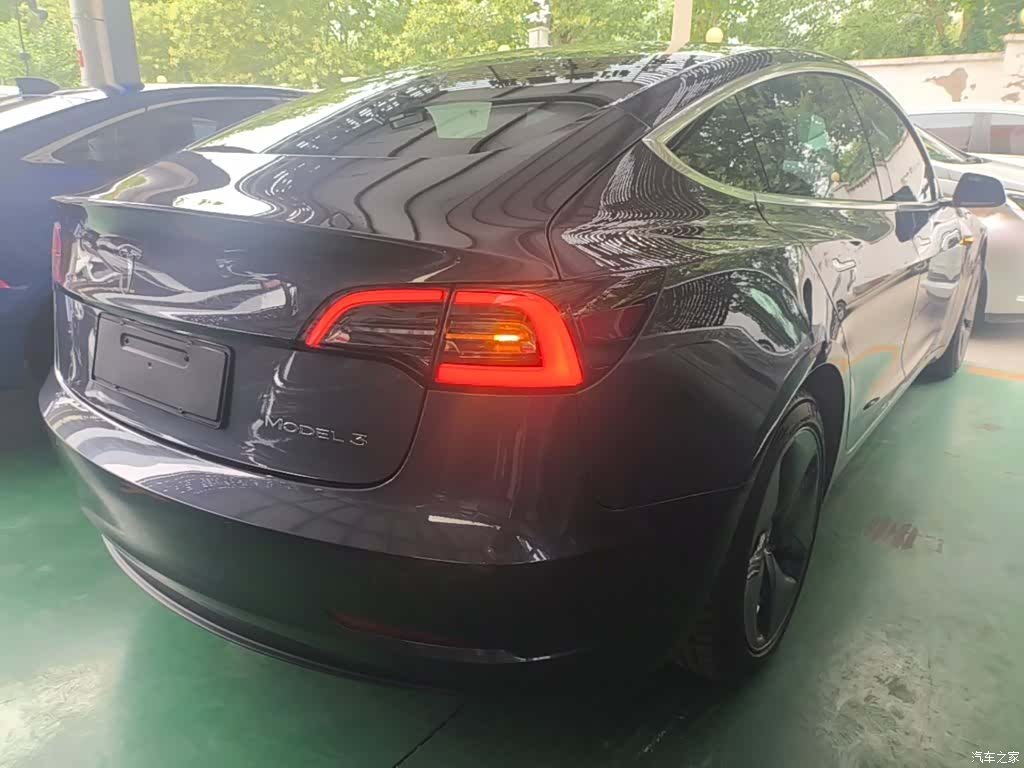 Tesla Model 3, 2020 7