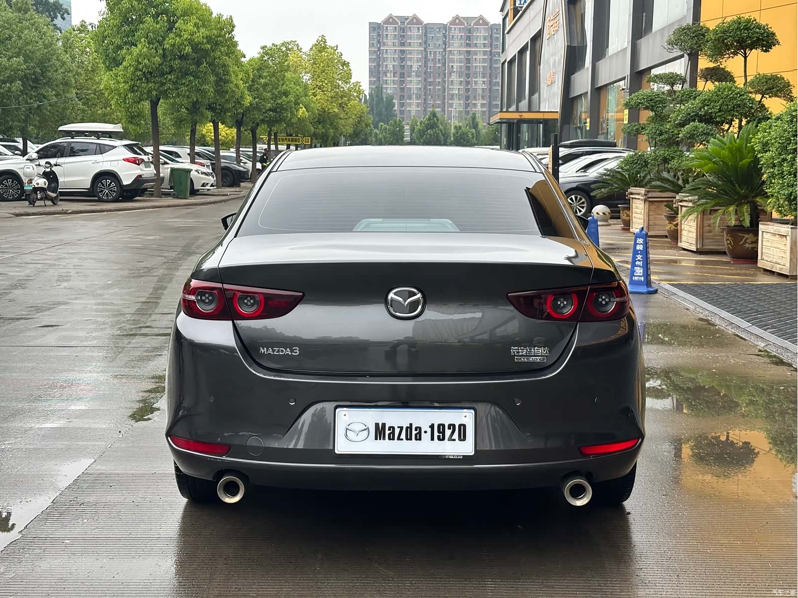 Mazda Mazda3, 2023 13