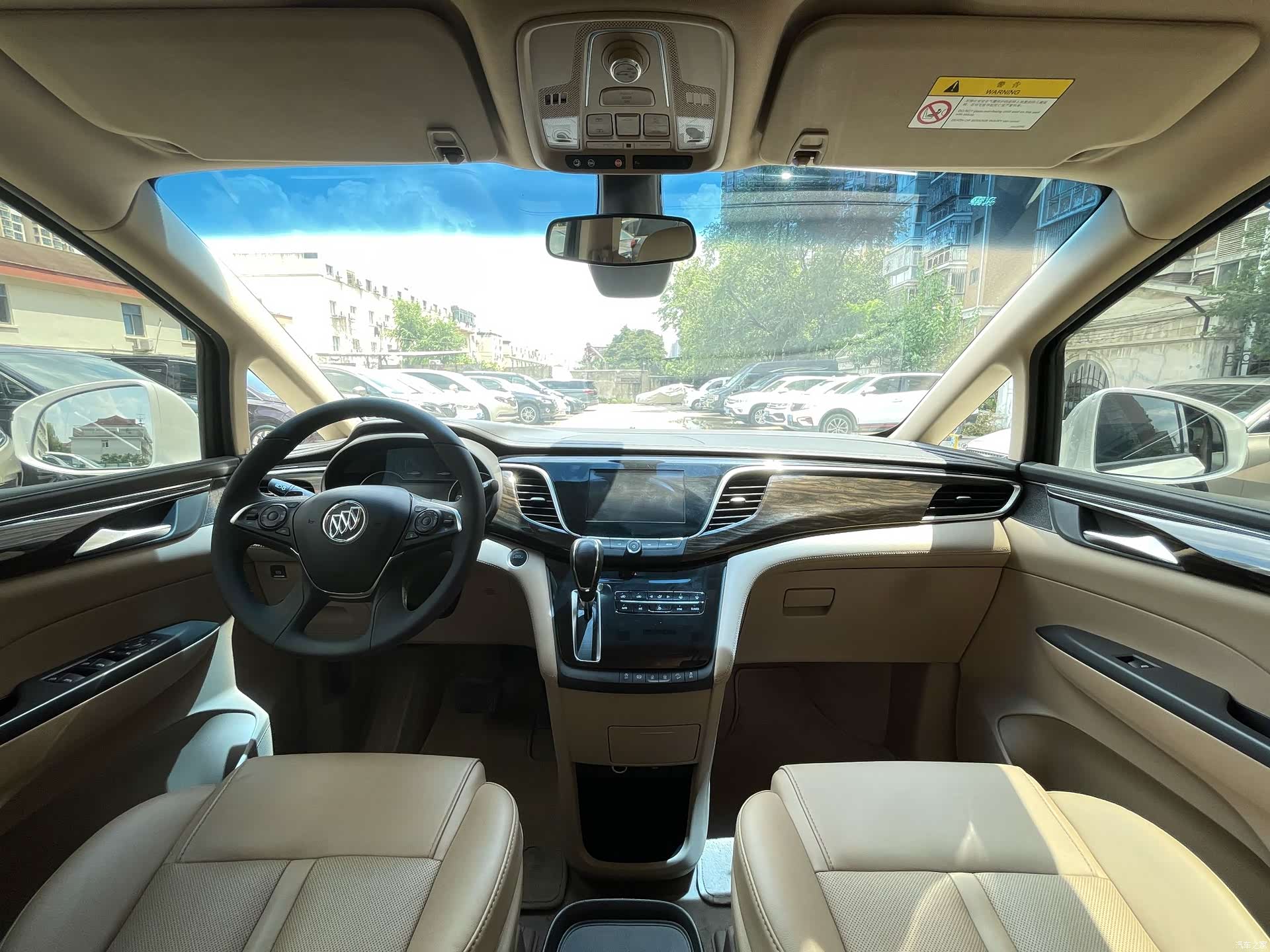 Buick GL8, 2017 12