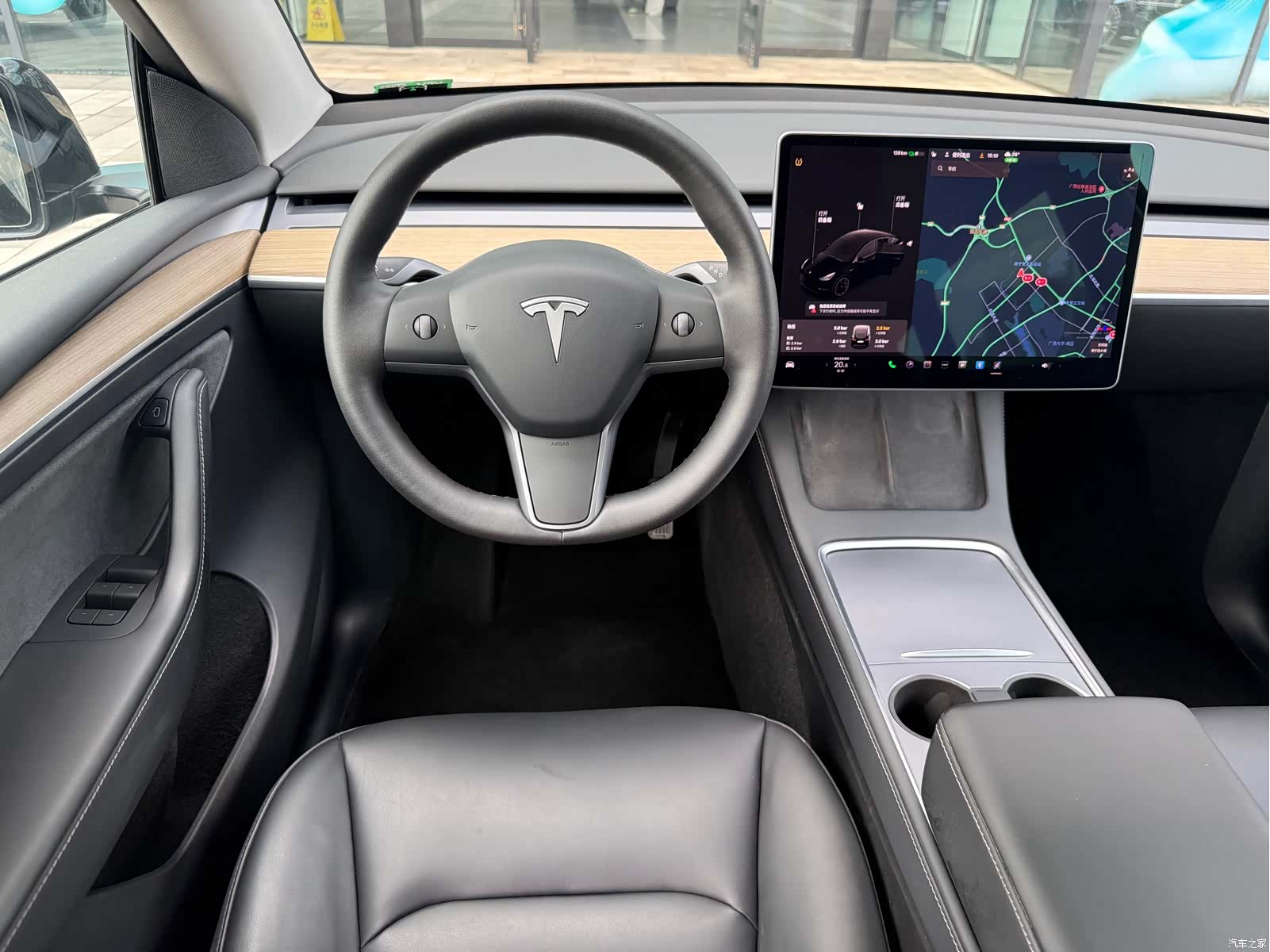 Tesla Model Y, 2021 12