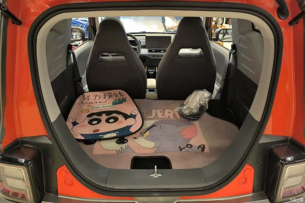 Geely Panda, 2025 4