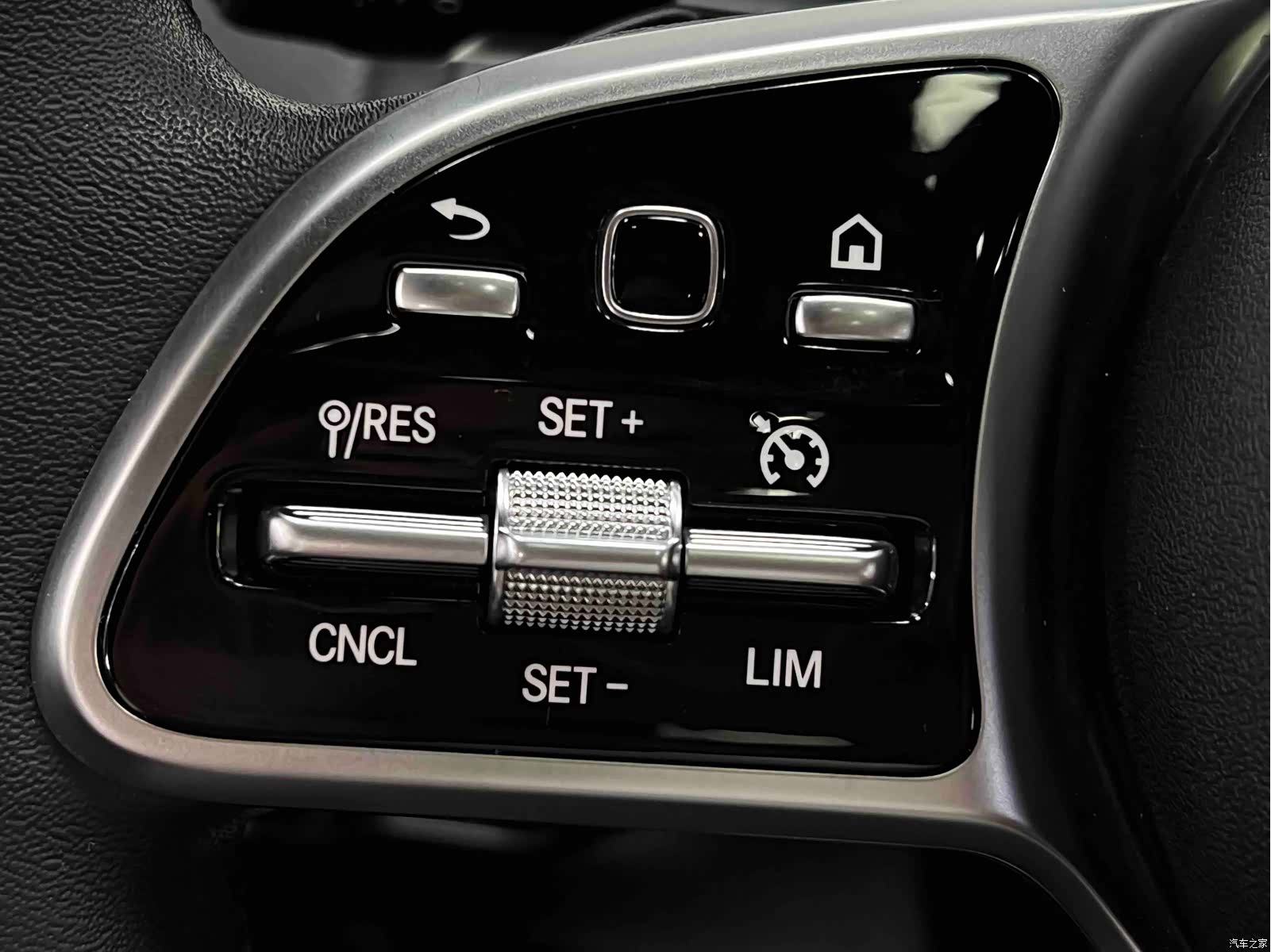Mercedes-Benz GLB, 2021 39