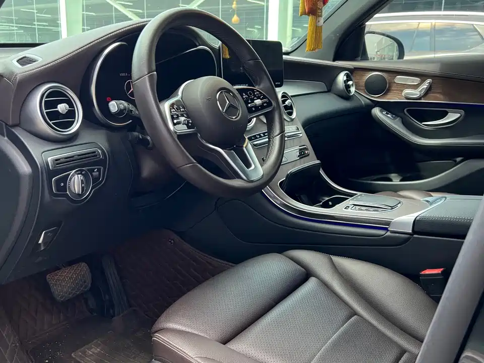Mercedes-Benz GLC Mercedes-Benz GLC