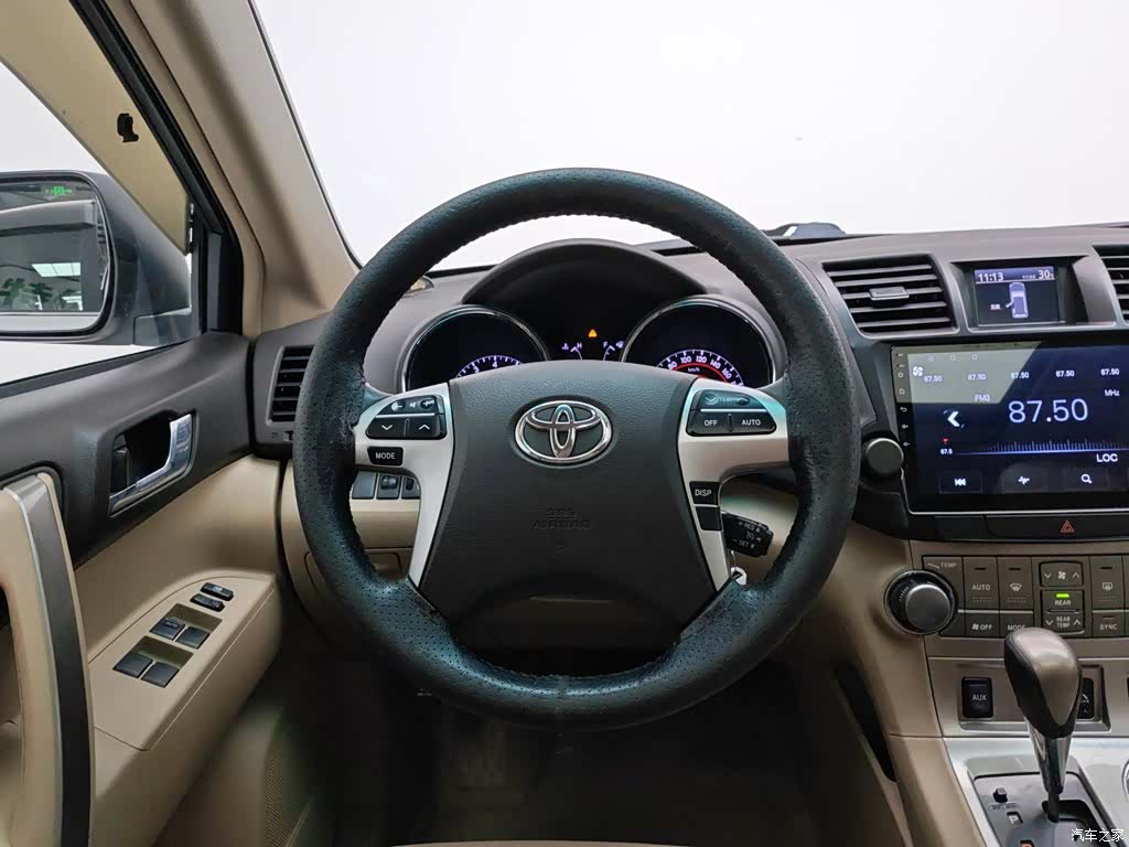Toyota Highlander, 2014 11