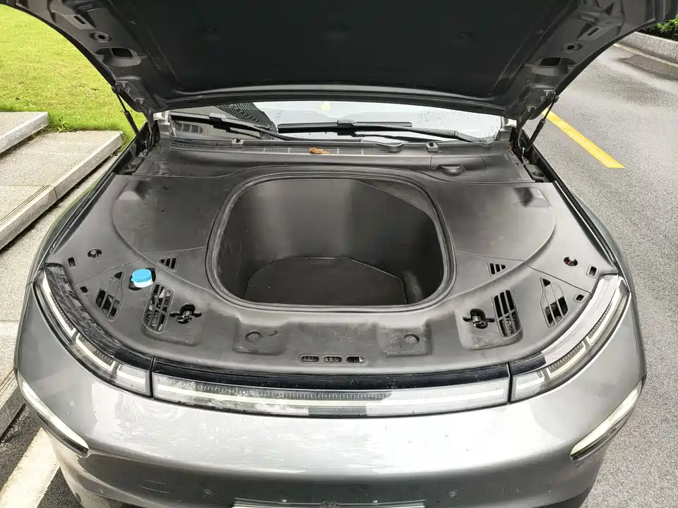 XPENG P7