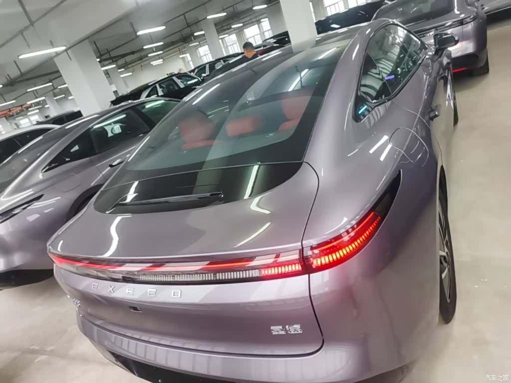 Exeed ES, 2025 6