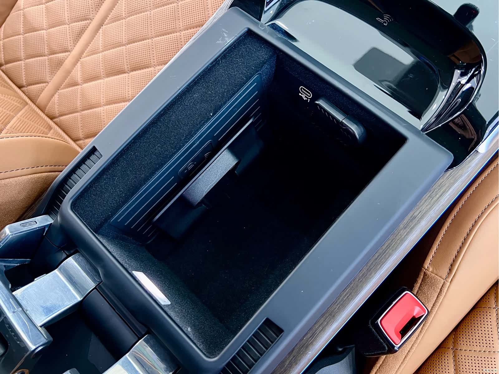 Audi A8L, 2025 19