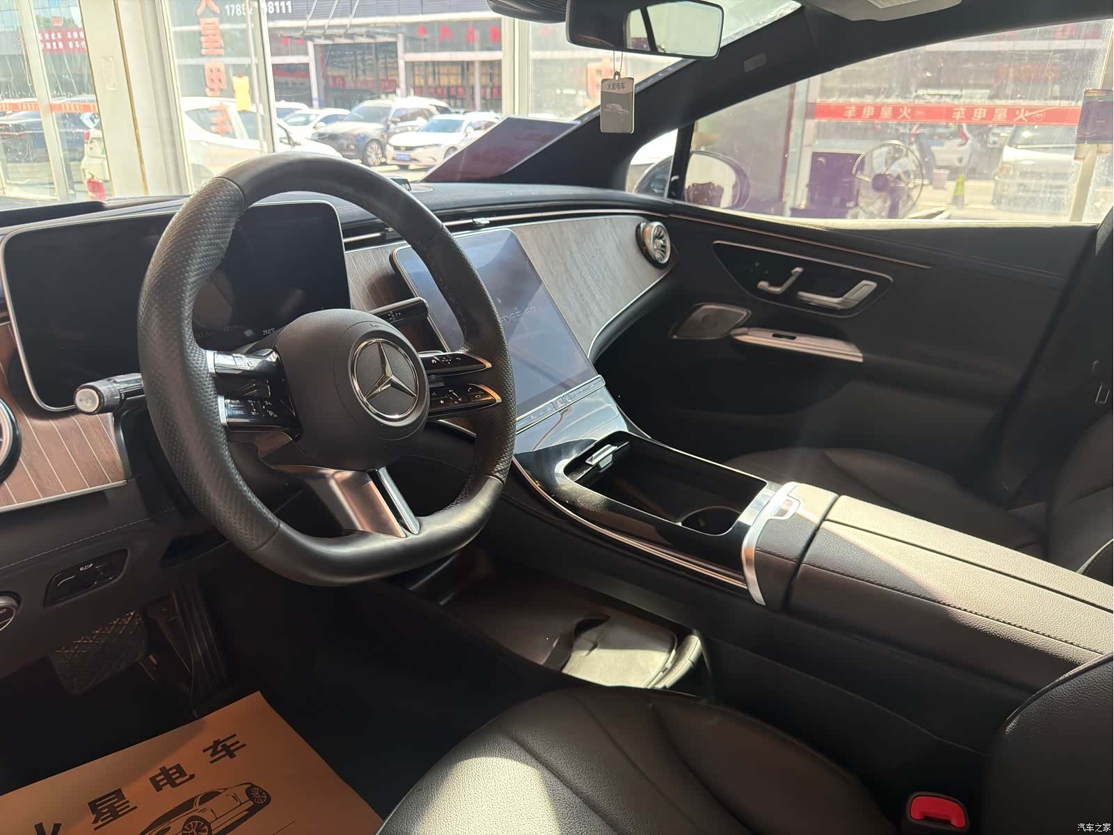 Mercedes-Benz EQE, 2024 4